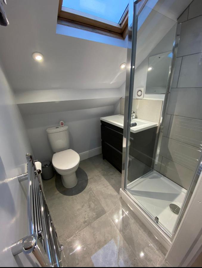 Private & Modern En-Suite Rooms Town Centre Self Check-In Barnsley Exterior foto